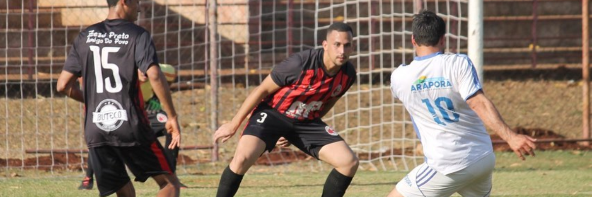 Imagem destaque notícia FUTEBOL DE ARAPOR&Atilde; CONQUISTA RESULTADOS POSITIVOS EM DUAS COMPETI&Ccedil;&Otilde;ES DIFERENTES