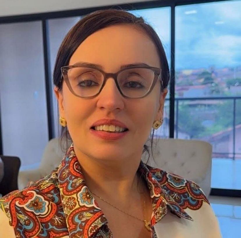 Foto secretária(o) EDUCA&Ccedil;&Atilde;O 